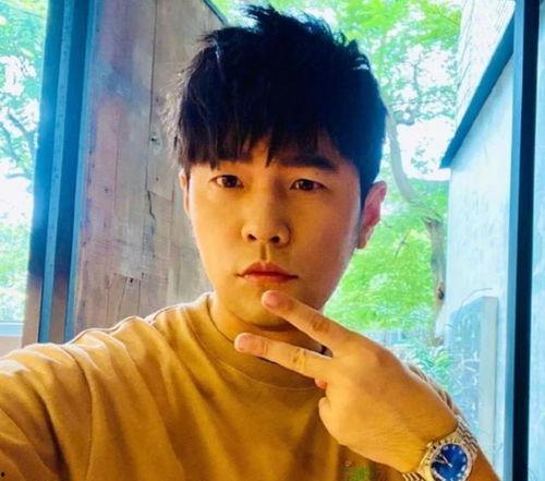 娱乐圈吃瓜周杰伦,娱乐圈的瓜田,谁主沉浮?